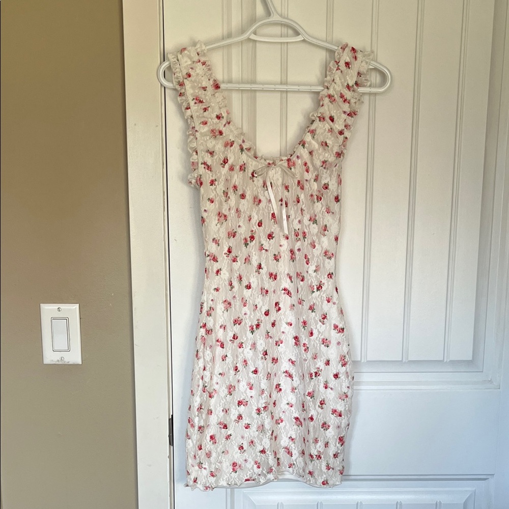 NWOT Lovely Day White Lace Trim Top